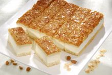 Bienenstich - Bee Sting Cake 4pc